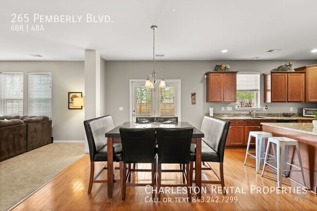 Building Photo - 265 Pemberly Blvd