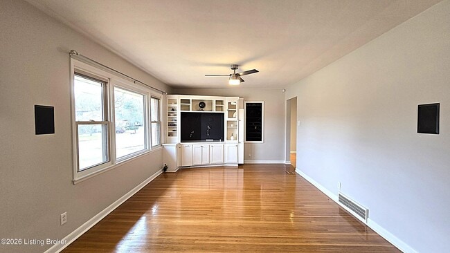 Building Photo - 1707 Nightingale Rd