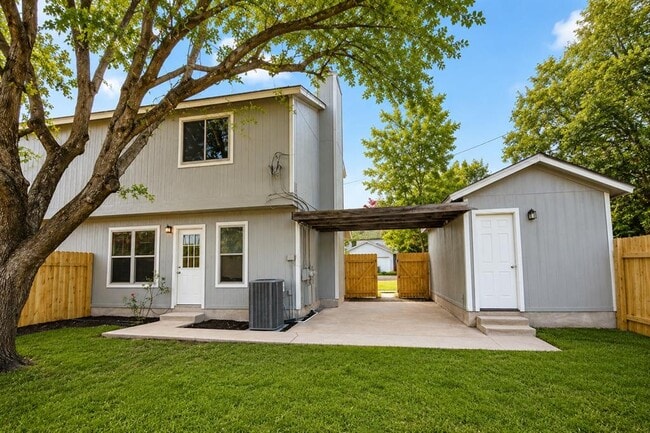 Building Photo - 8807 Springmail Cir
