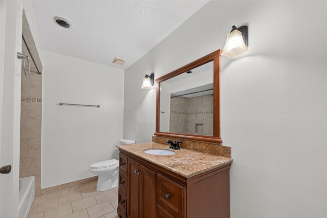 Building Photo - 14381 Still Meadow Dr