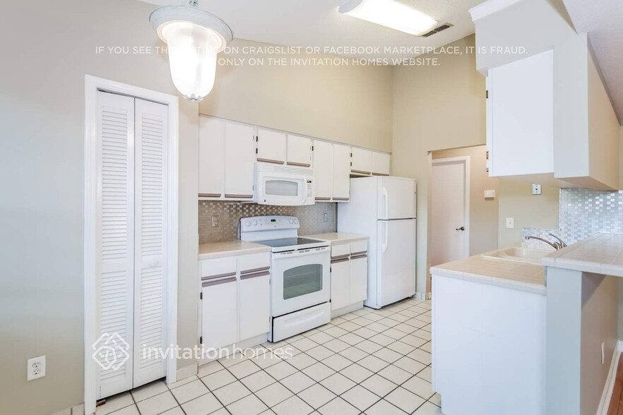 Building Photo - 11265 Irish Moss Dr