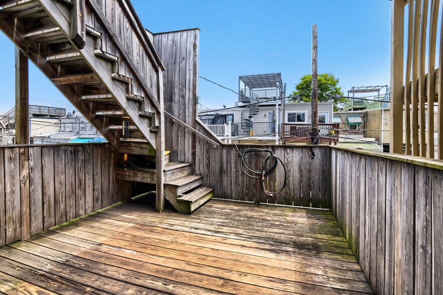 Deck Off Back Second Bedroom - 331 S East Ave