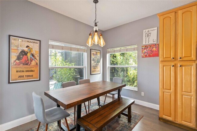 Building Photo - 9797 Portofino Dr