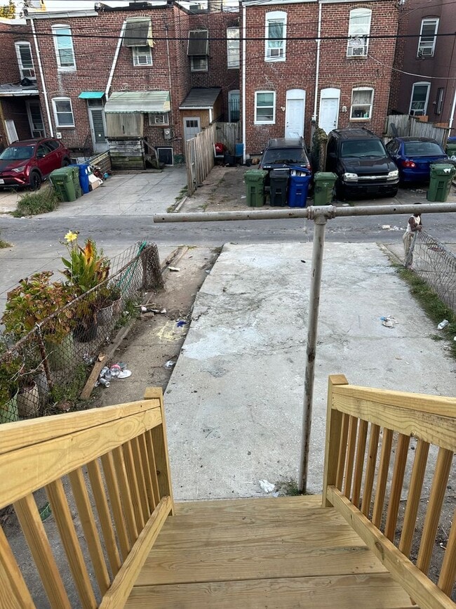 Building Photo - Spacious Home for Rent! Partially Finished...