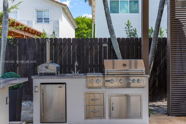 Building Photo - 9725 NW 28th Terrace