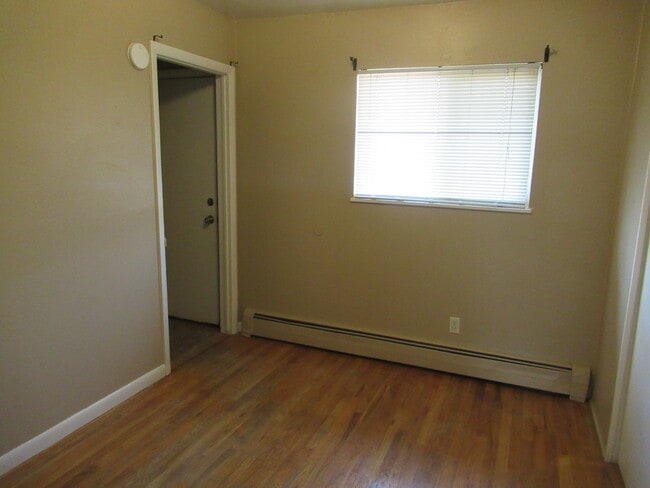 Building Photo - 2503 W Willamette Ave