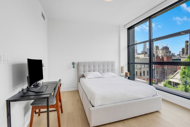 Building Photo - 250 Bowery