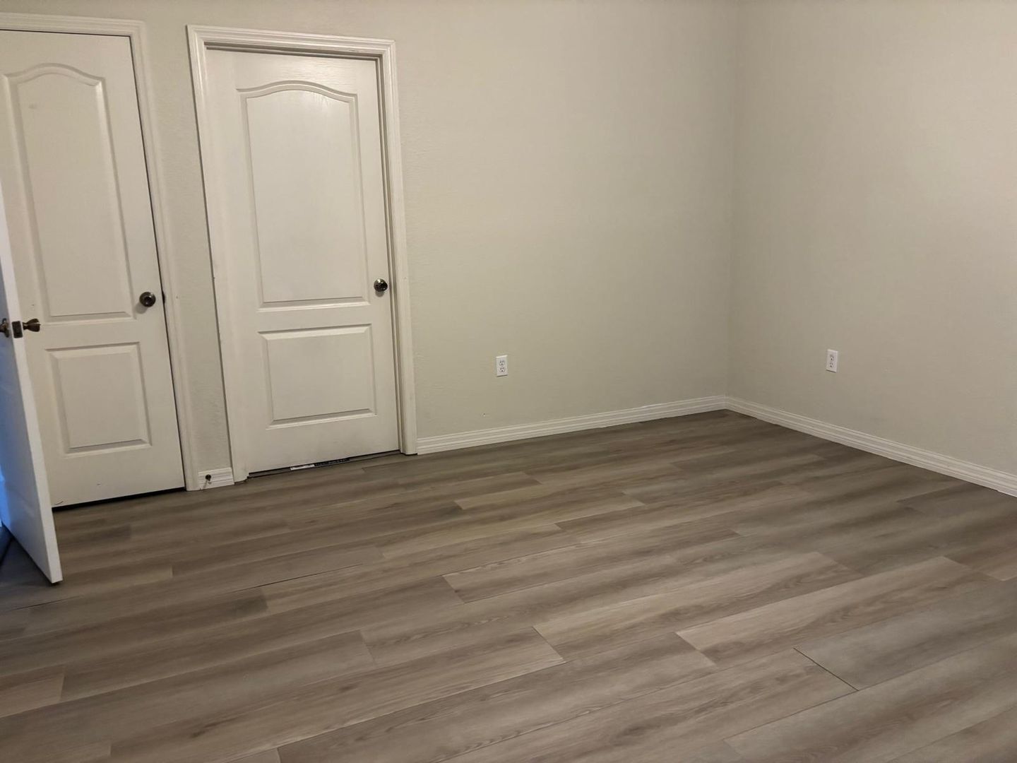 Building Photo - 616 Valencia Ct