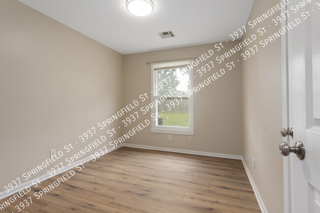 Building Photo - 3937 Springfield St