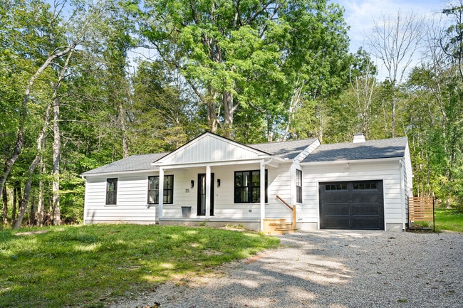 Primary Photo - 35 New St