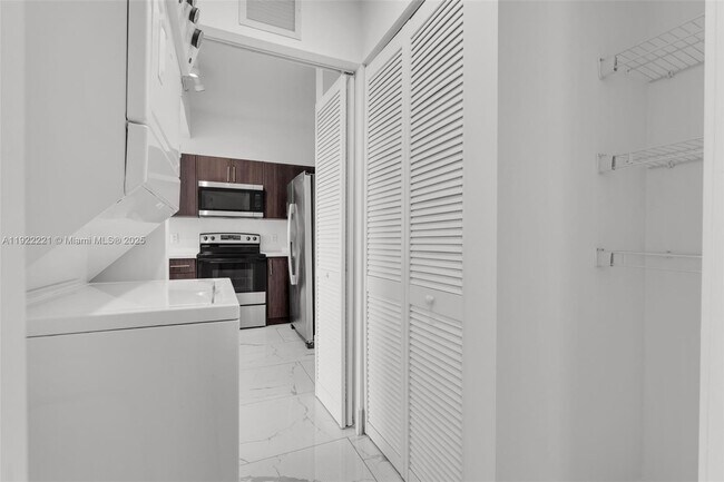 Building Photo - 1 Curtiss Pkwy