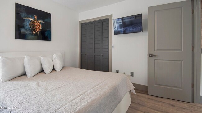 Building Photo - 131 Kimberly Dr