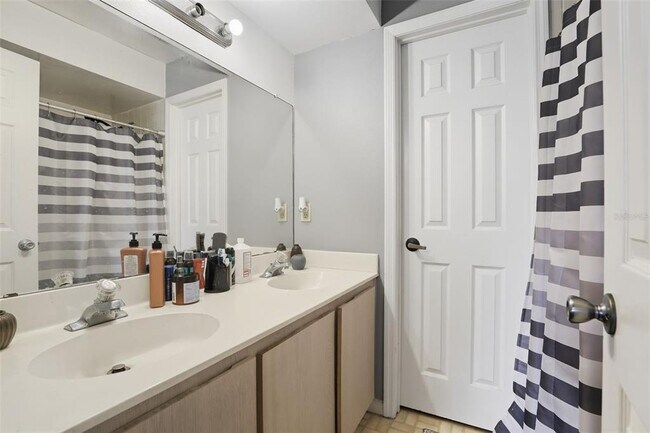 Building Photo - 4684 Pembrook Pl