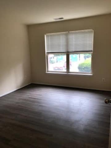 Building Photo - 11706 Olde English Dr