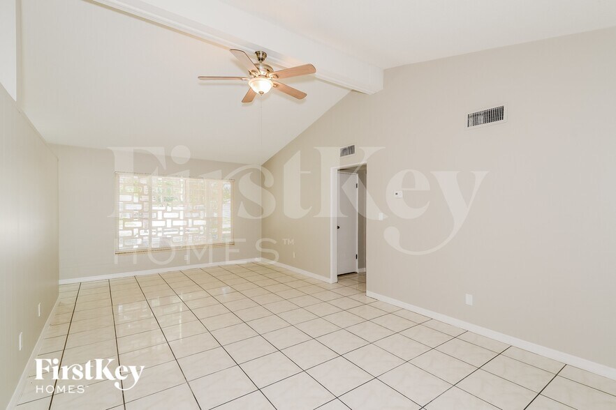 Building Photo - 6007 Dartmouth Dr