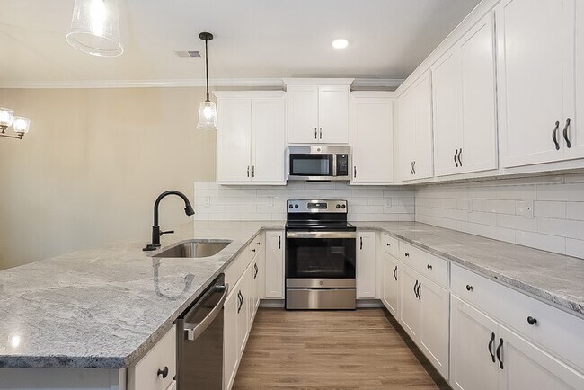 Building Photo - Beautiful 4 Bedroom Home in Grovetown, GA