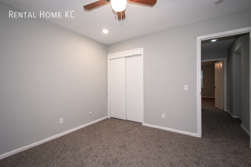 Building Photo - 1512 E Leona-