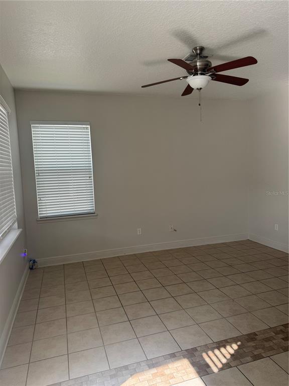 Building Photo - 12976 Borland St