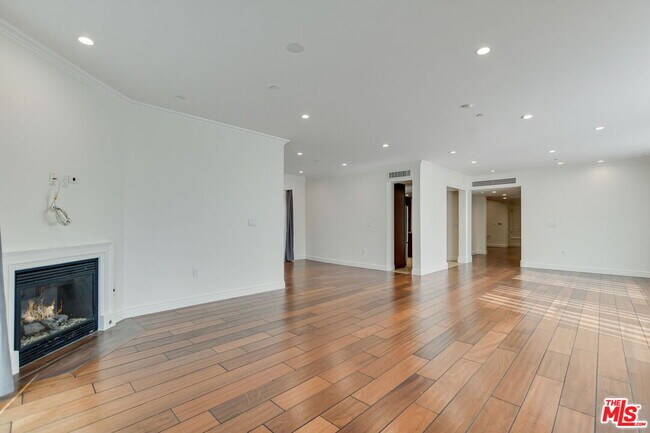 Building Photo - 918 S Wooster St