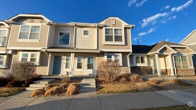 Building Photo - 3 Bedroom 2.5 Bathroom in Denver's Green V...