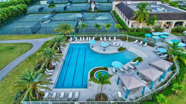 Building Photo - 5279 Fountains Dr S
