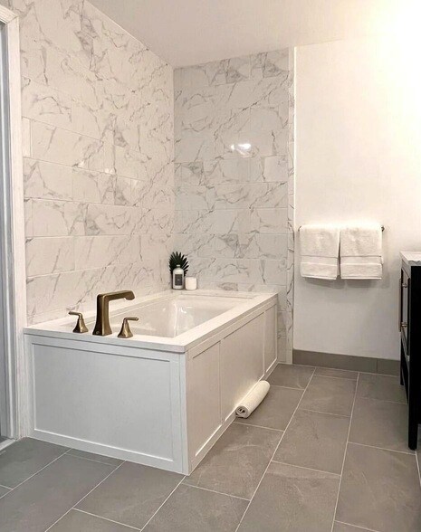 Building Photo - 819 Windermere Way