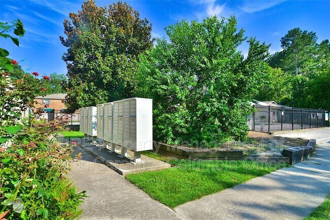 Building Photo - 3700 Bush River Rd