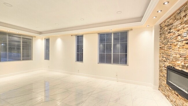 Building Photo - Pool House - Temeku Hills Community- Master Retreat and additional Master Bedroom