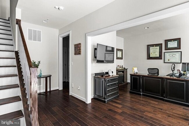 Building Photo - 43386 Whitehead Ter