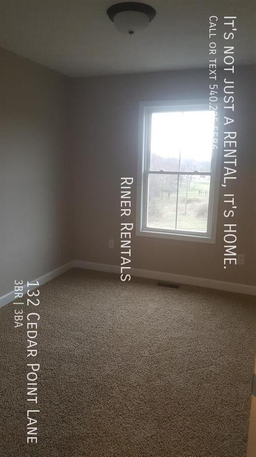 Building Photo - 132 Cedar Point Ln