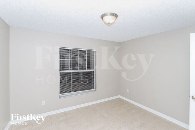 Building Photo - 2655 San Filippo Dr SE