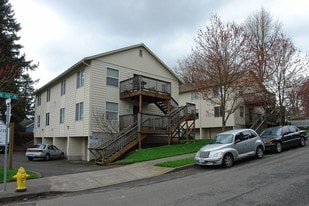 Building Photo - McKenzie Court Apartments