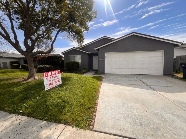 Building Photo - 1825 Cochran Ave