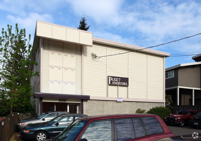 Primary Photo - Huge 2 bedroom units in North Greenwood, P...