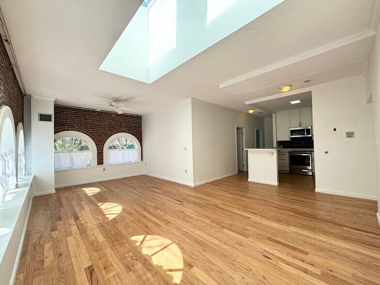 Open Floor Plan - 106 13th St