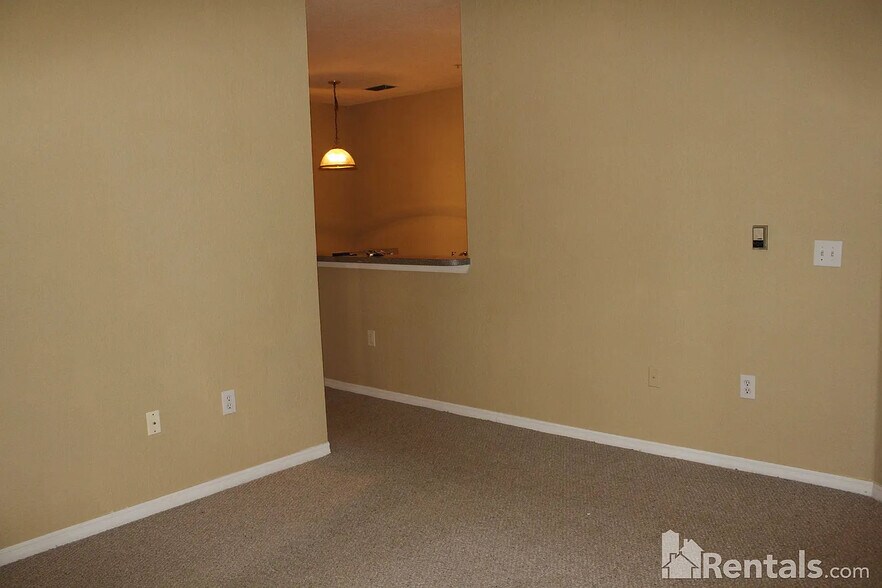 Building Photo - 841 Grand Regency Pointe