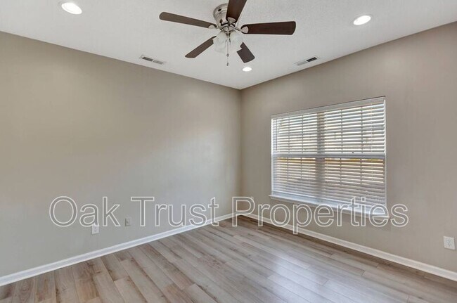 Building Photo - 117 Lynches River Dr