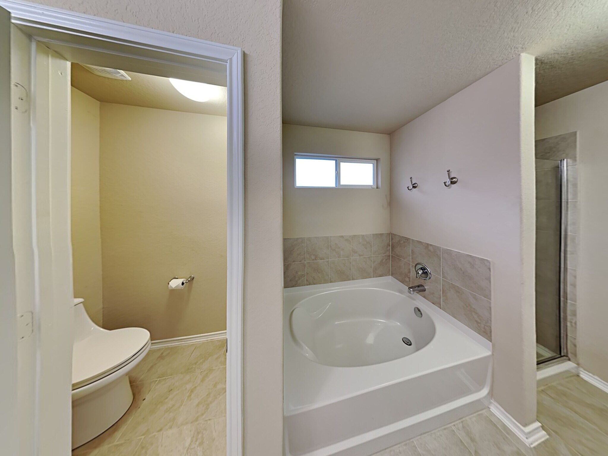 Building Photo - 721 Brown Thrasher