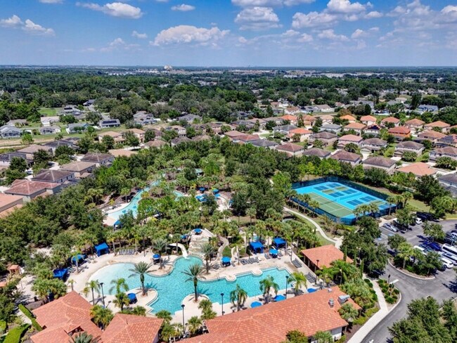 Building Photo - 4425 Acorn Ct