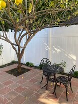 Building Photo - 3675 Kelton Ave