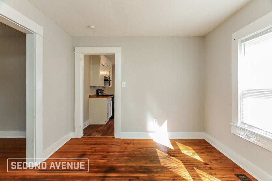 Building Photo - 349 Robison Dr