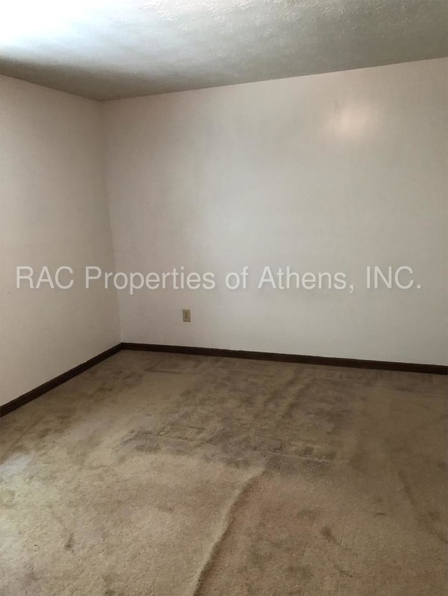 Building Photo - 144 Highland Park Dr