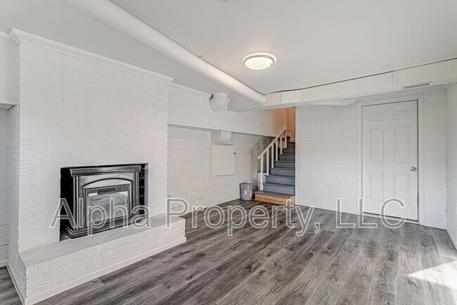 Building Photo - 101 Gary Ave