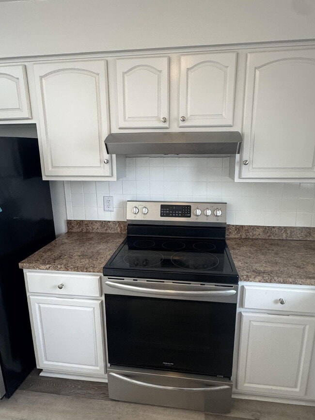 Building Photo - 1711 W Carmen St