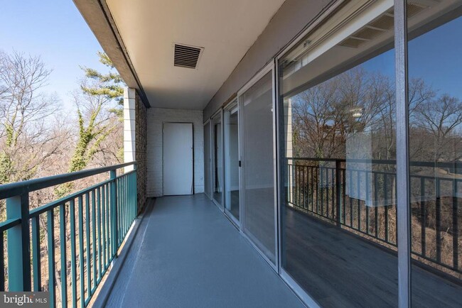 Building Photo - 1804 Metzerott Rd