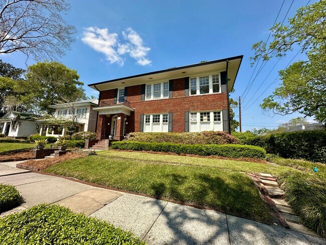 Building Photo - 3 BED | 2 BATH | ARDSLEY PARK | PRIVATE BACK PORCH