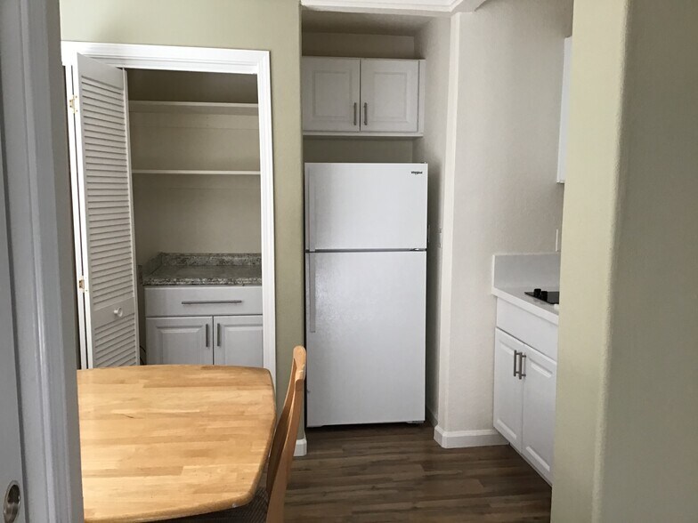 Kitchen - 1724 3rd St
