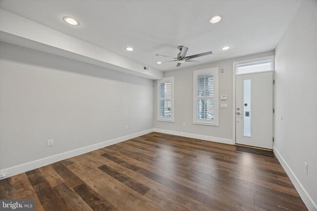 Primary Photo - 2222 Wharton St