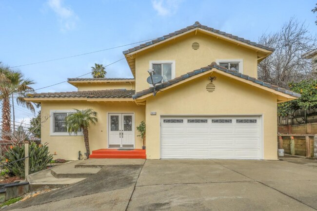 Primary Photo - 23274 Maud Ave