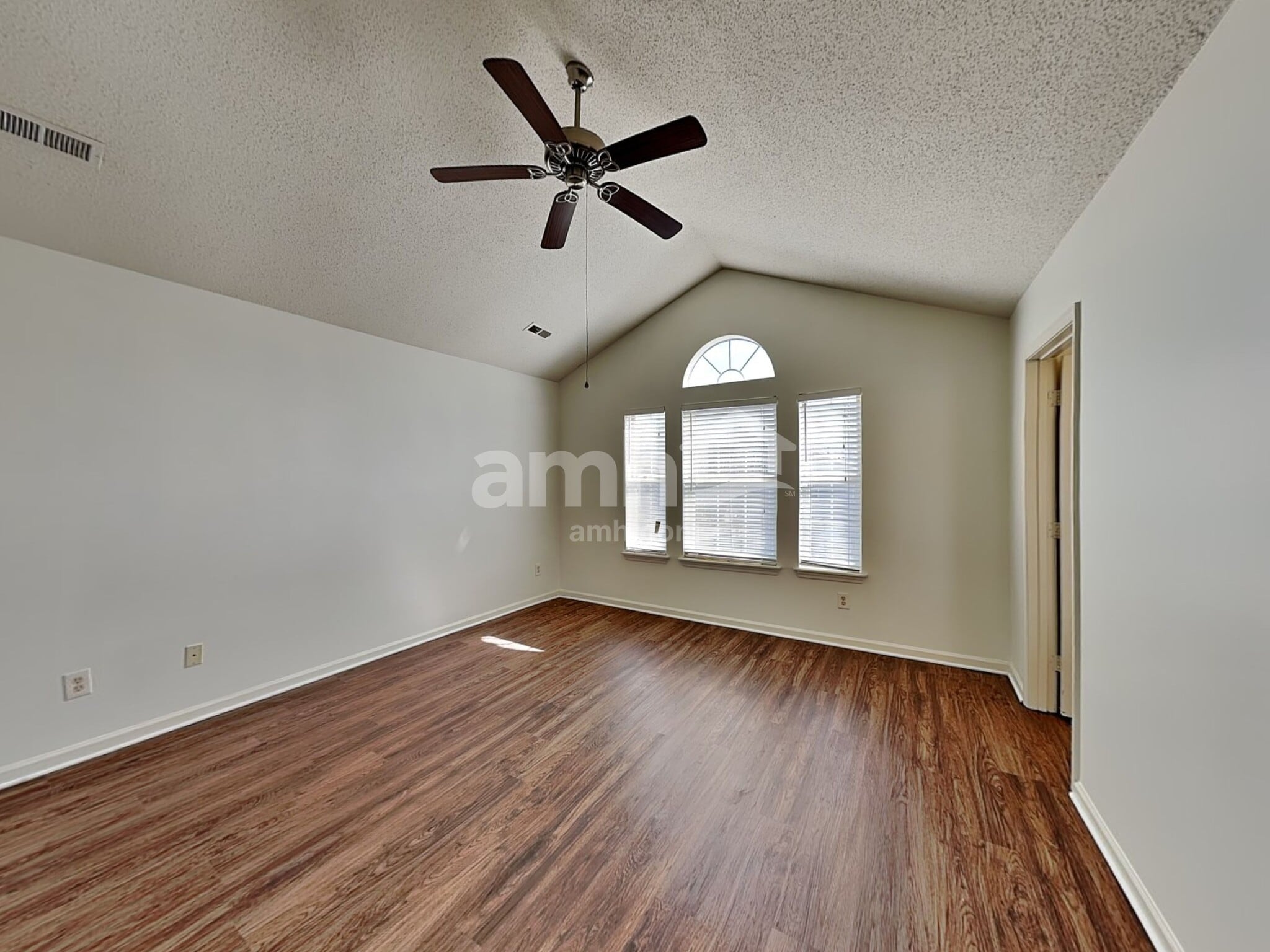 Building Photo - 9032 Little Hampton Pl